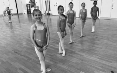 35 essential dance etiquette tips for young dancers: A comprehensive guide